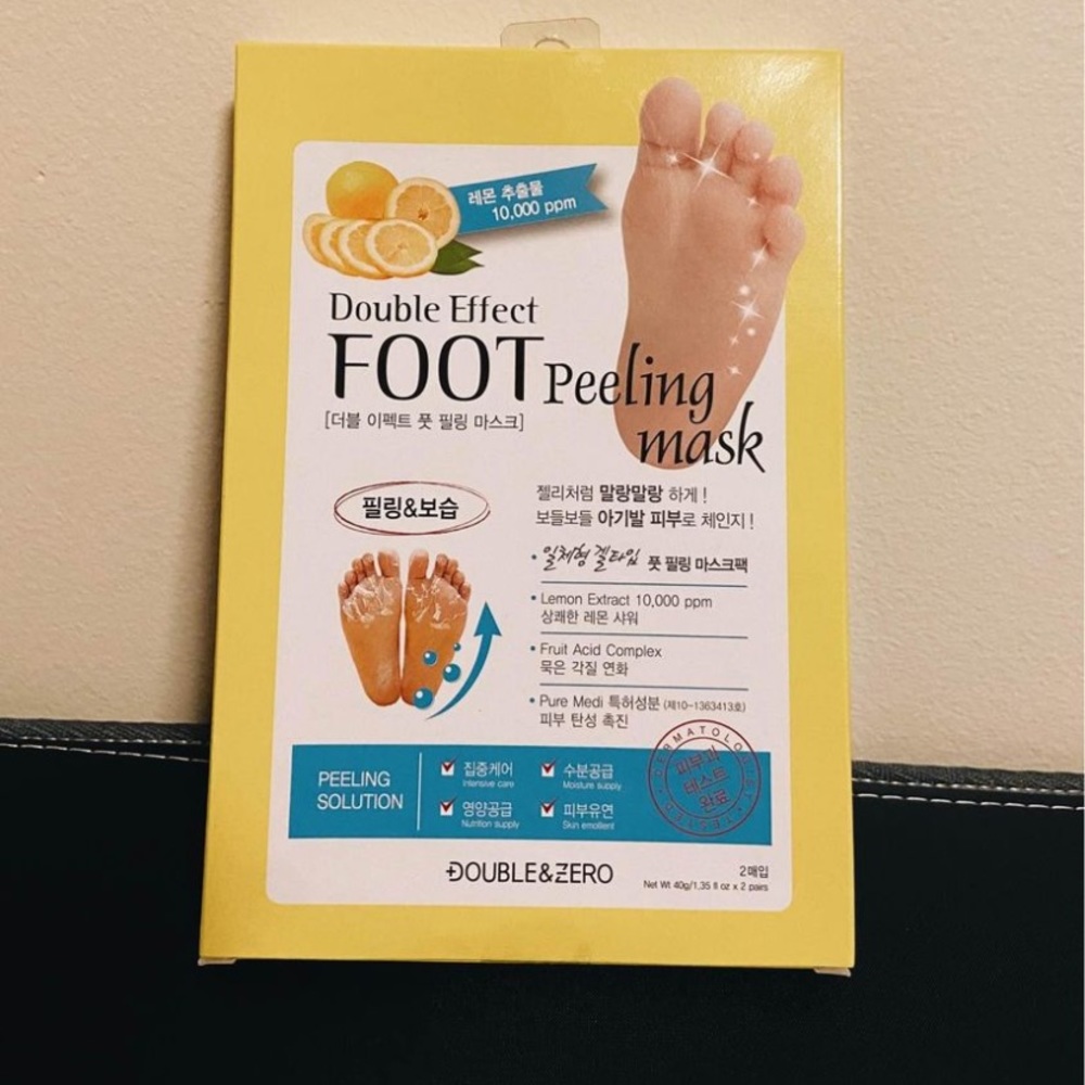 Foot Peeling Mask with Lemon Extracts